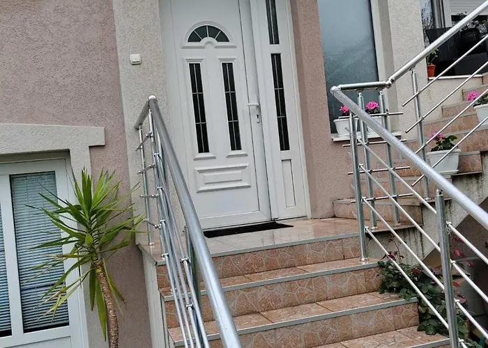 아파트 Petrovic 소코 반자